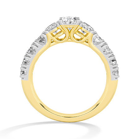 Oval LG Diamond Ring in Yellow Gold - Binson Diamonds Antwerp