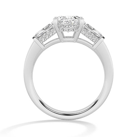 Oval LG Diamond Ring in Yellow Gold - Binson Diamonds Antwerp
