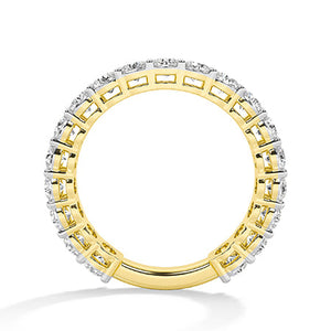 Round Lab-Grown Diamond Ring in 18K yellow gold, front view