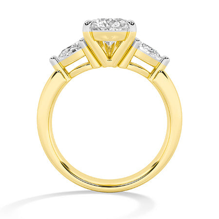 Pear LG Diamond Ring in Yellow Gold - Binson Diamonds Antwerp
