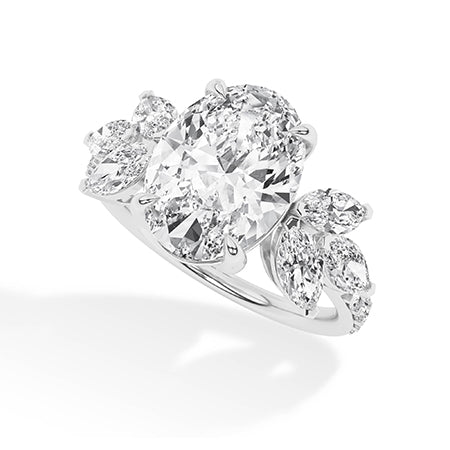 Oval LG Diamond Ring in Yellow Gold - Binson Diamonds Antwerp