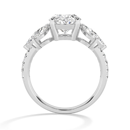 Oval LG Diamond Ring in Yellow Gold - Binson Diamonds Antwerp