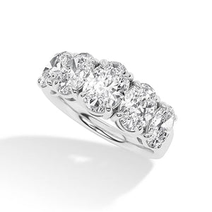 Oval LG Diamond Ring in Yellow Gold - Binson Diamonds Antwerp
