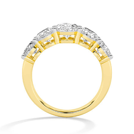 Oval LG Diamond Ring in Yellow Gold - Binson Diamonds Antwerp