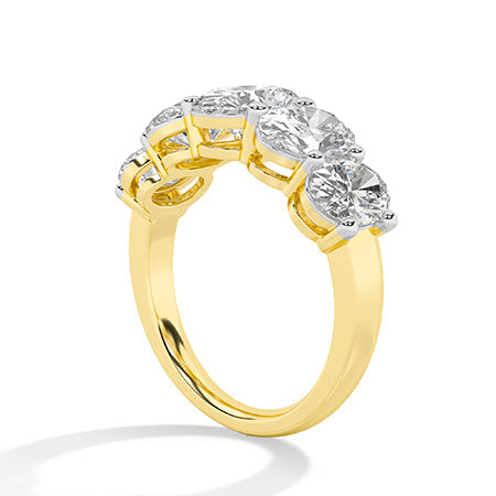 Oval LG Diamond Ring in Yellow Gold - Binson Diamonds Antwerp
