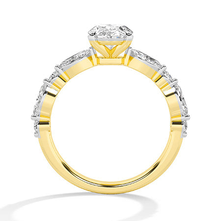 Oval LG Diamond Ring in Yellow Gold - Binson Diamonds Antwerp