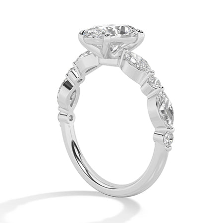 Oval LG Diamond Ring in Yellow Gold - Binson Diamonds Antwerp
