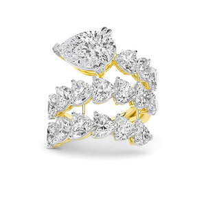 Heart Lab-Grown Diamond Ring in 18K yellow gold, overhead view | Binson Diamonds