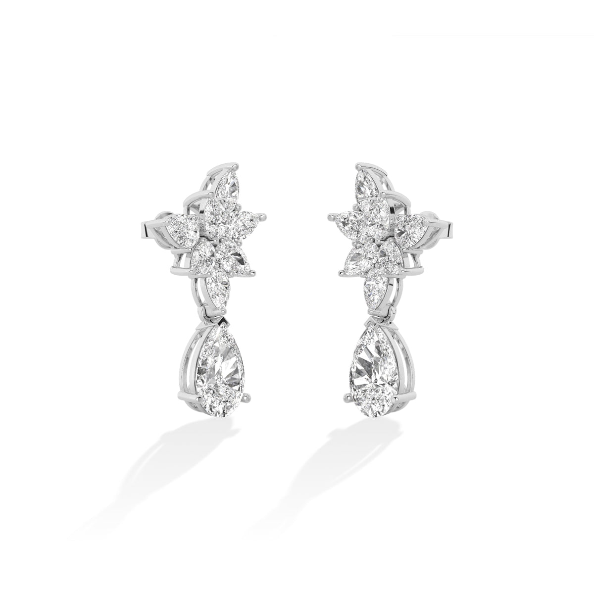 Pear LG Diamond Earrings in Yellow Gold - Binson Diamonds Antwerp