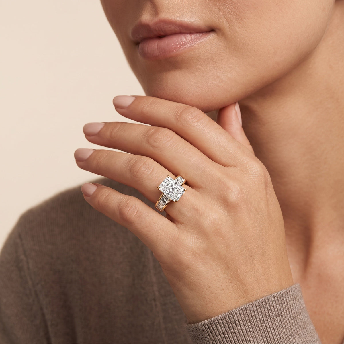 Emerald LG Diamond Ring
