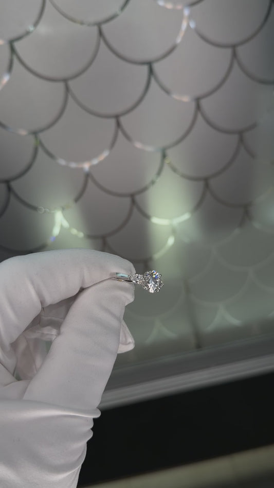 Binson Royale – Lumina Round